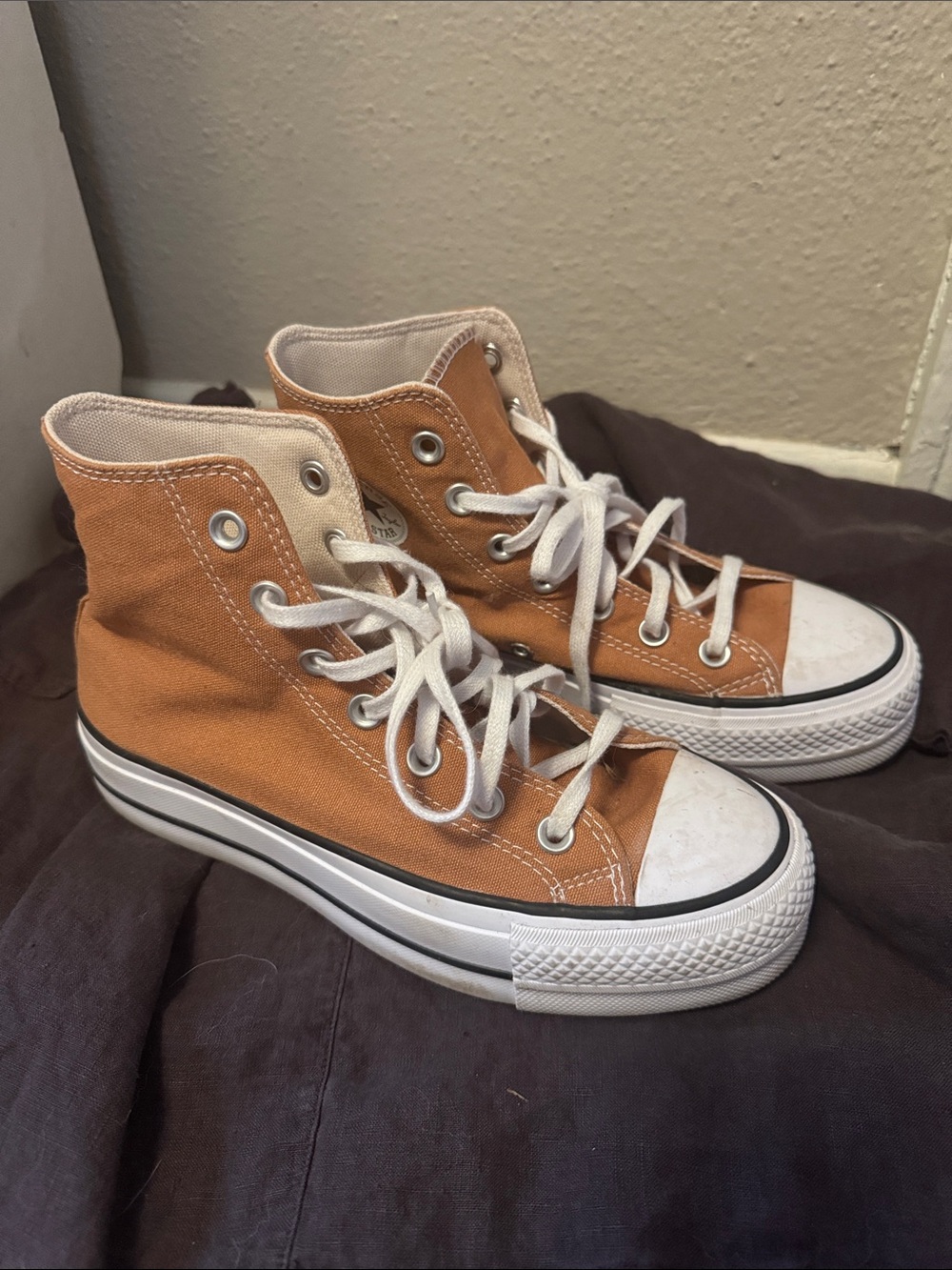 Converse Chuck Taylor Lift Platform High Gingersnap